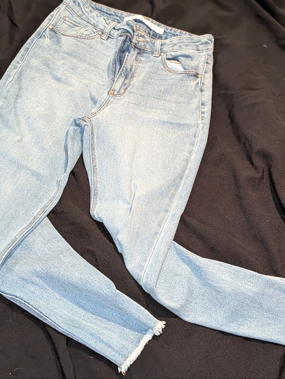 Tinseltown Light Wash Straight Leg Jeans